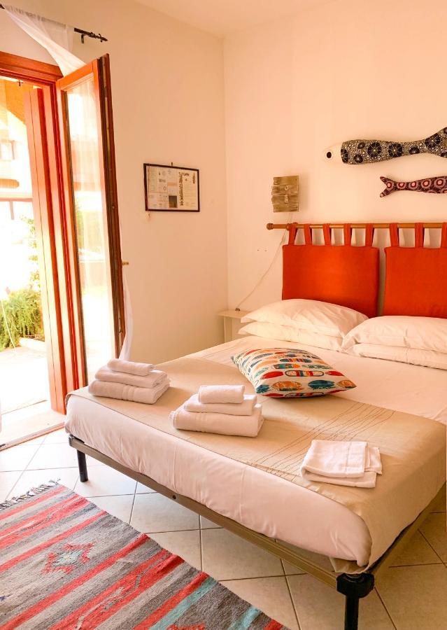 Ferienwohnung Casa Quasimodo, Con Patio E Giardino Privato Olbia Exterior foto